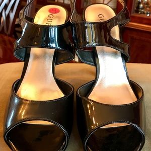 Guess patent Leather Sandals